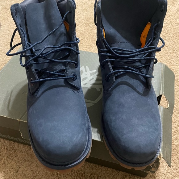 Navy Blue Timberlands - Picture 2 of 8